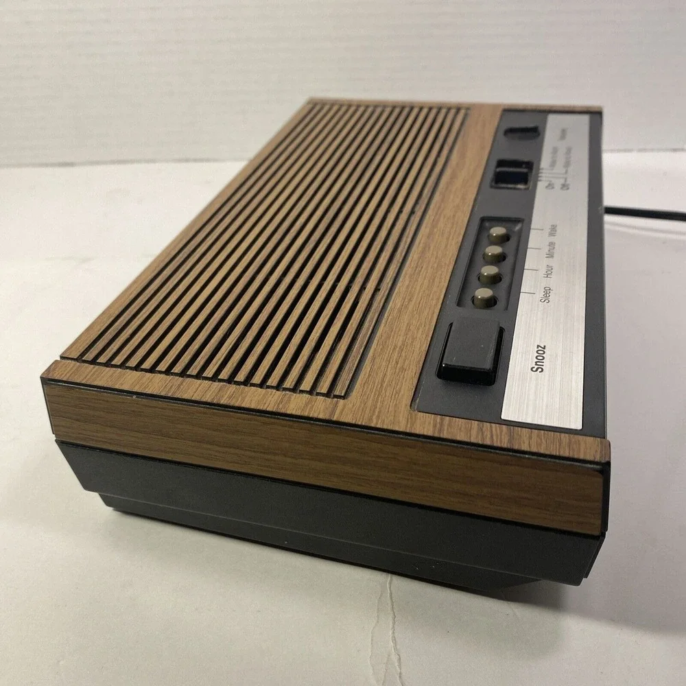 GE 7-4633D Alarm Clock AM FM‎ Radio Battery Backup Wood Grain Works With Crackle